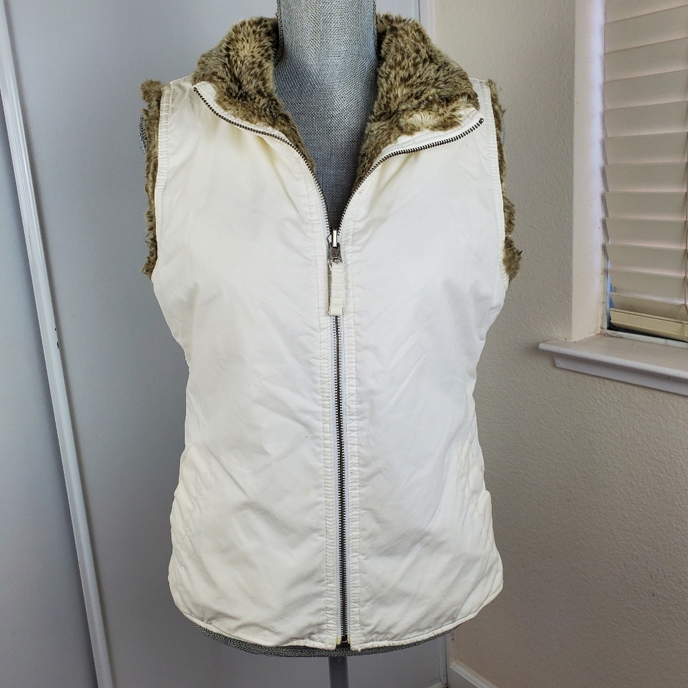 GAP Faux Fur Ivory Vest Women's Small